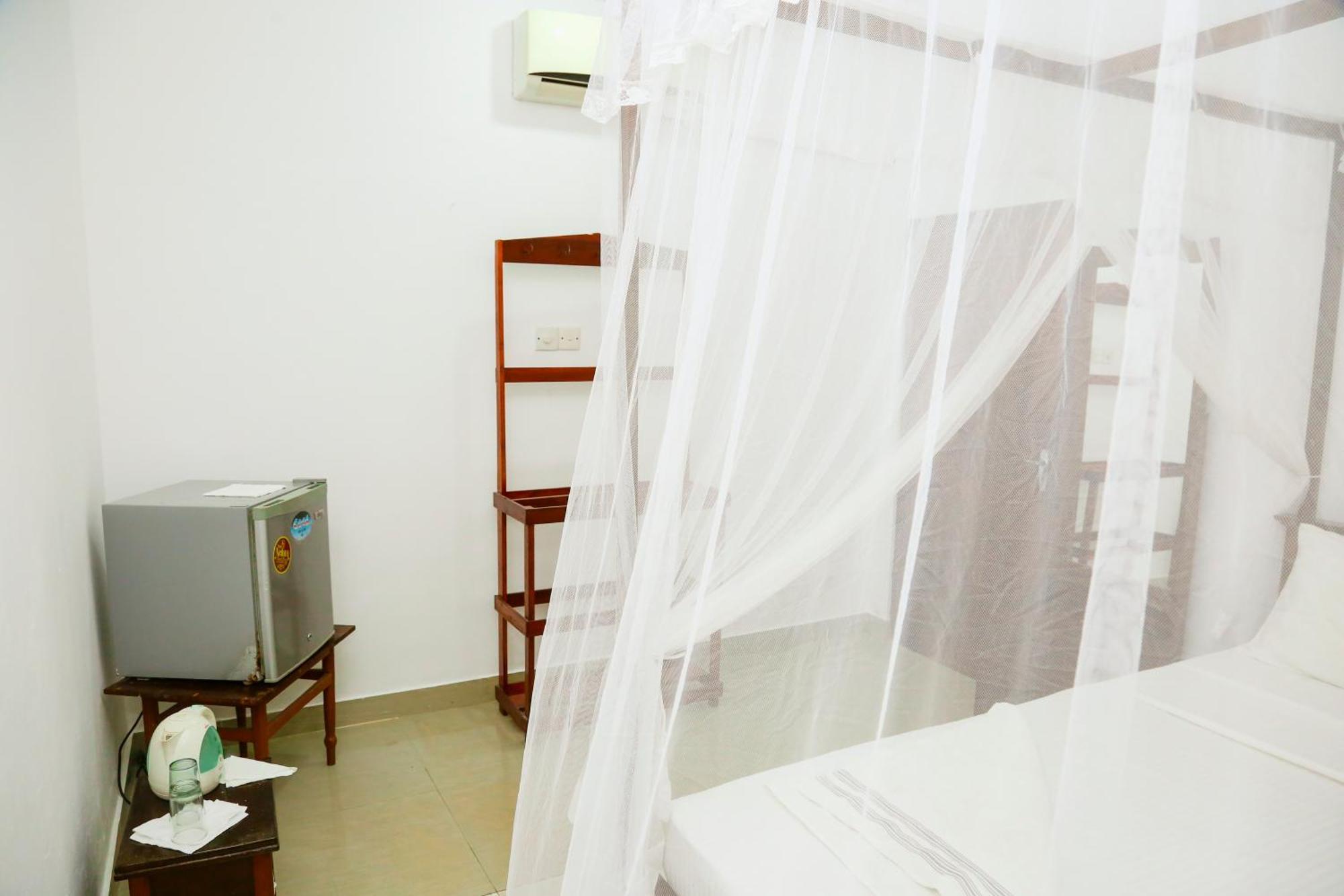 Eden Villa Hikkaduwa Phòng bức ảnh