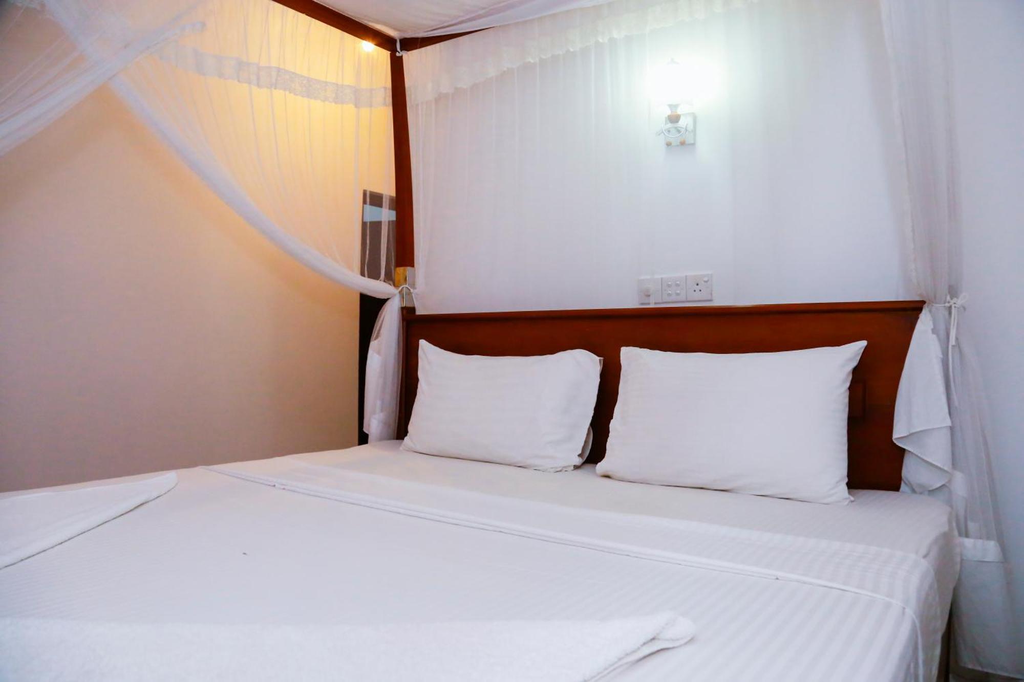 Eden Villa Hikkaduwa Phòng bức ảnh