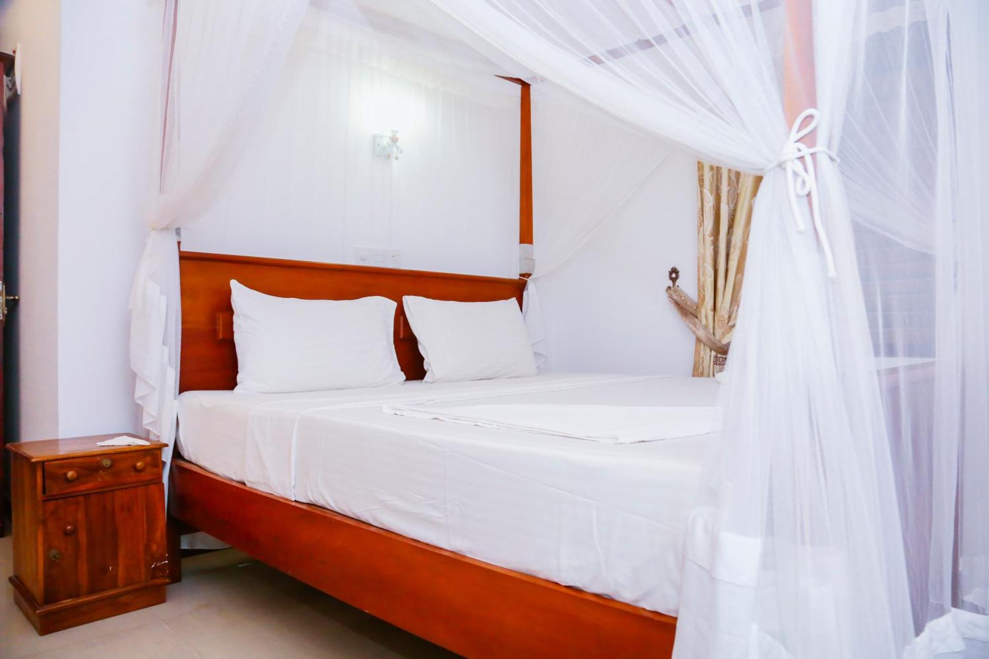 Eden Villa Hikkaduwa Phòng bức ảnh