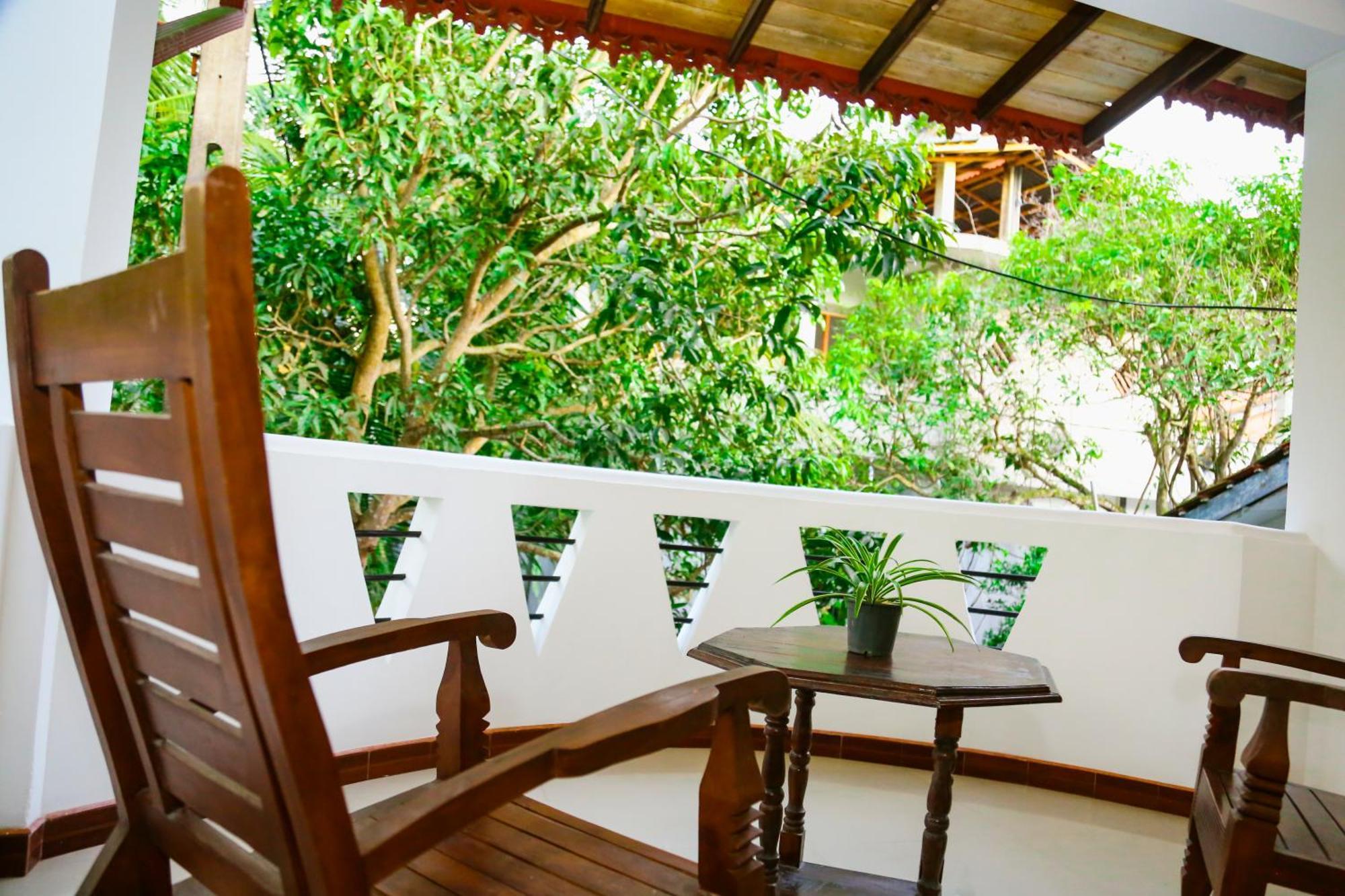 Eden Villa Hikkaduwa Ngoại thất bức ảnh