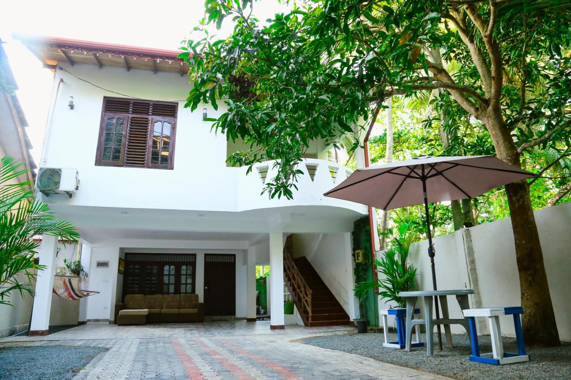 Eden Villa Hikkaduwa Ngoại thất bức ảnh
